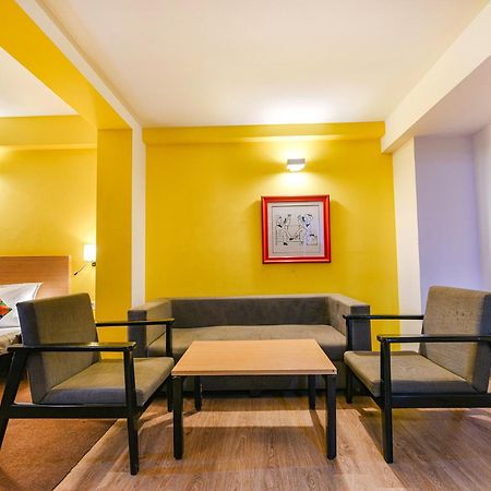 Fabhotel Old Meple Leaf 구르가온 외부 사진
