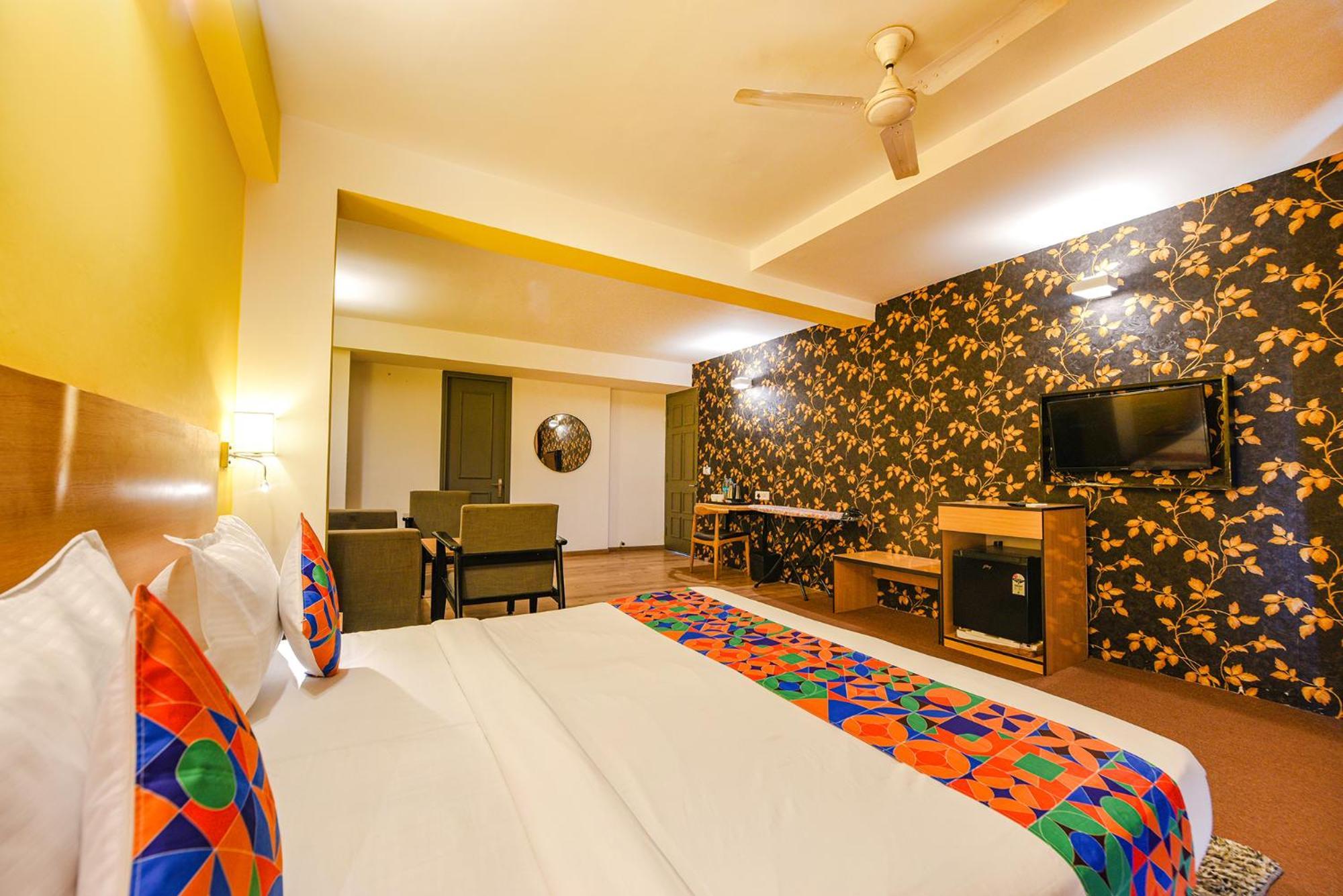 Fabhotel Old Meple Leaf 구르가온 외부 사진