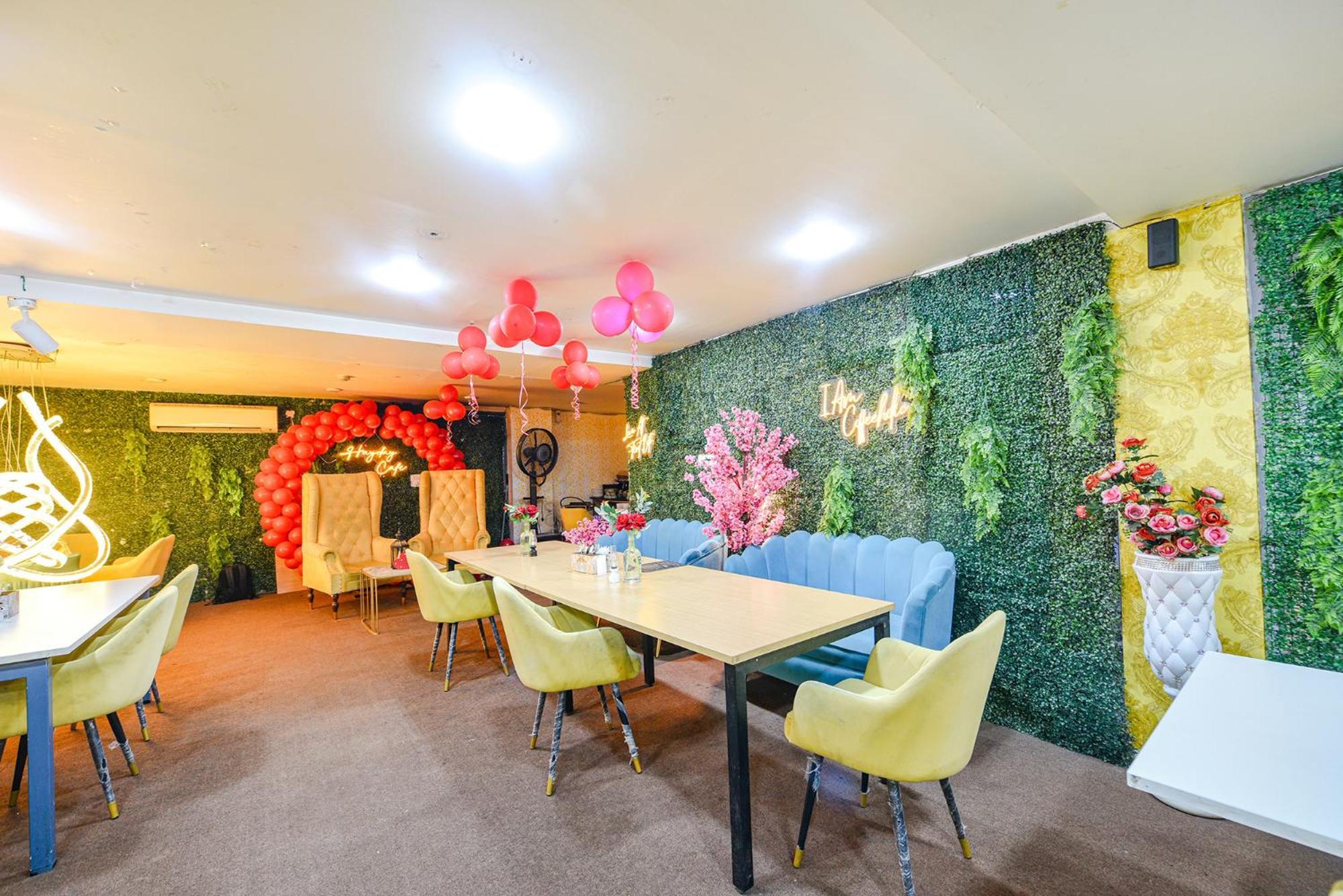 Fabhotel Old Meple Leaf 구르가온 외부 사진