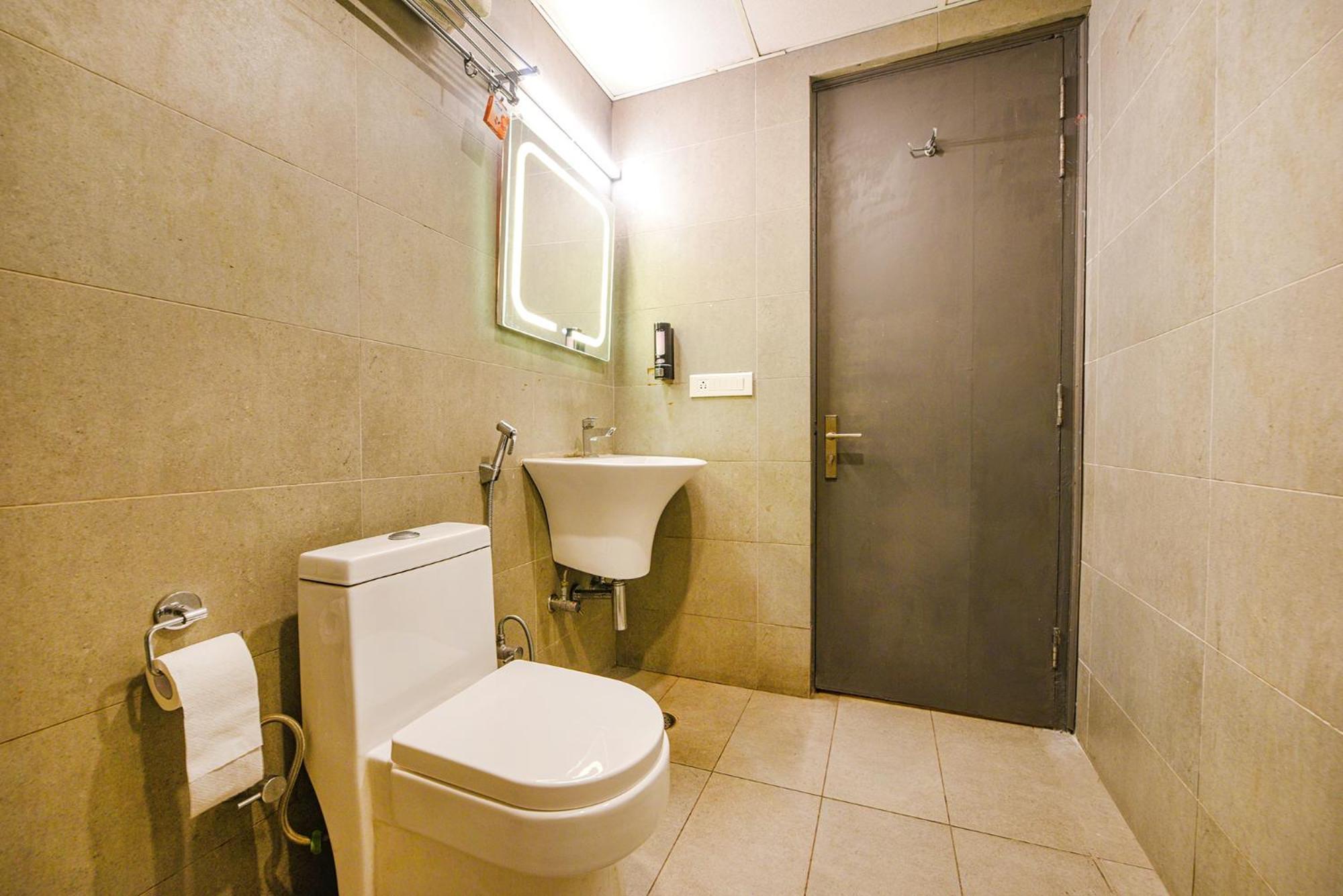 Fabhotel Old Meple Leaf 구르가온 외부 사진