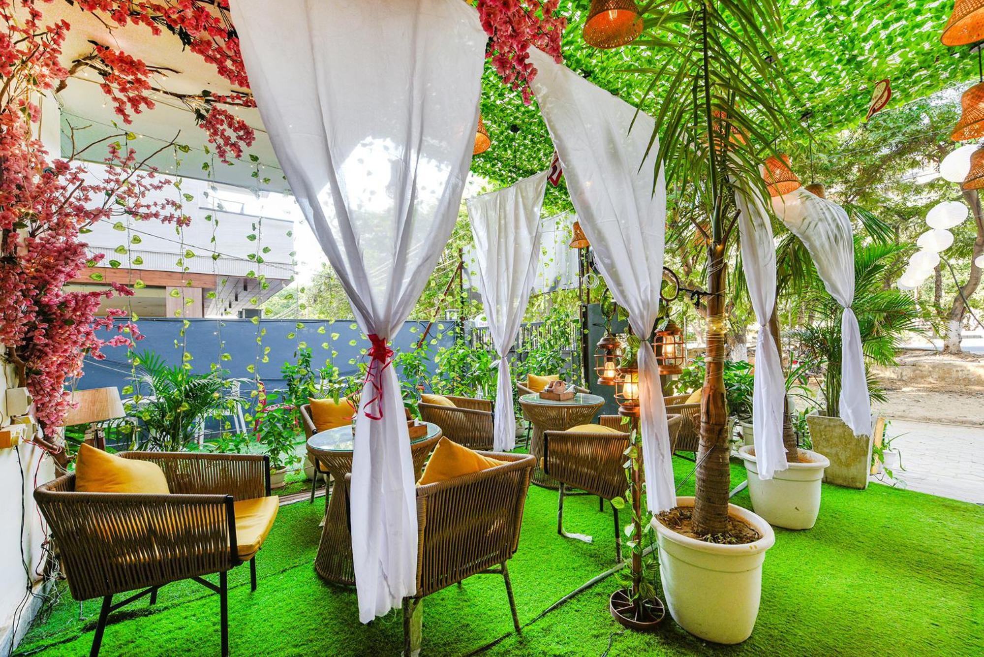 Fabhotel Old Meple Leaf 구르가온 외부 사진