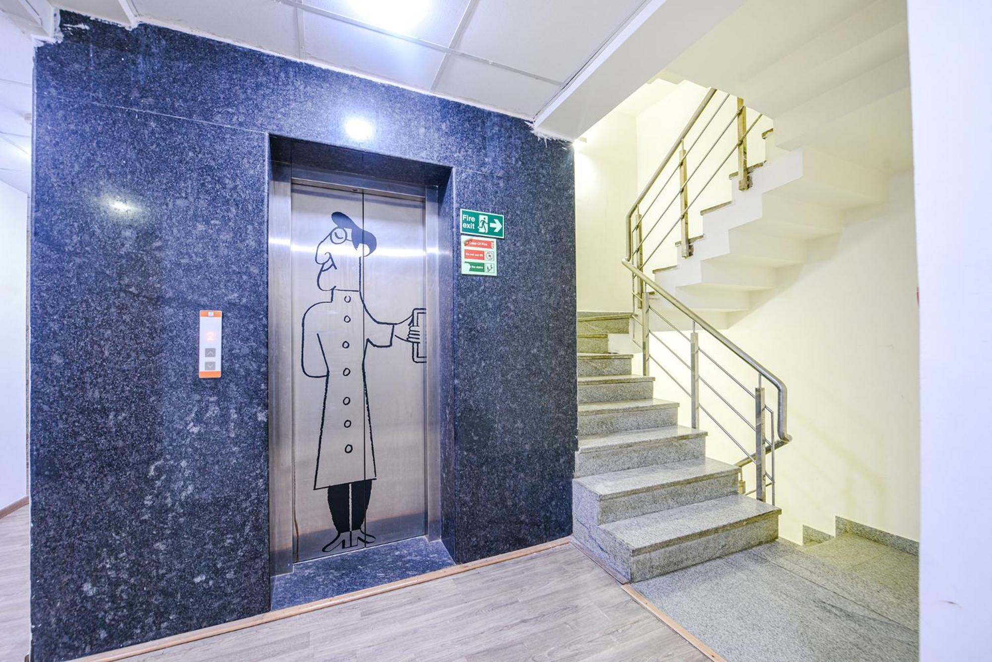 Fabhotel Old Meple Leaf 구르가온 외부 사진