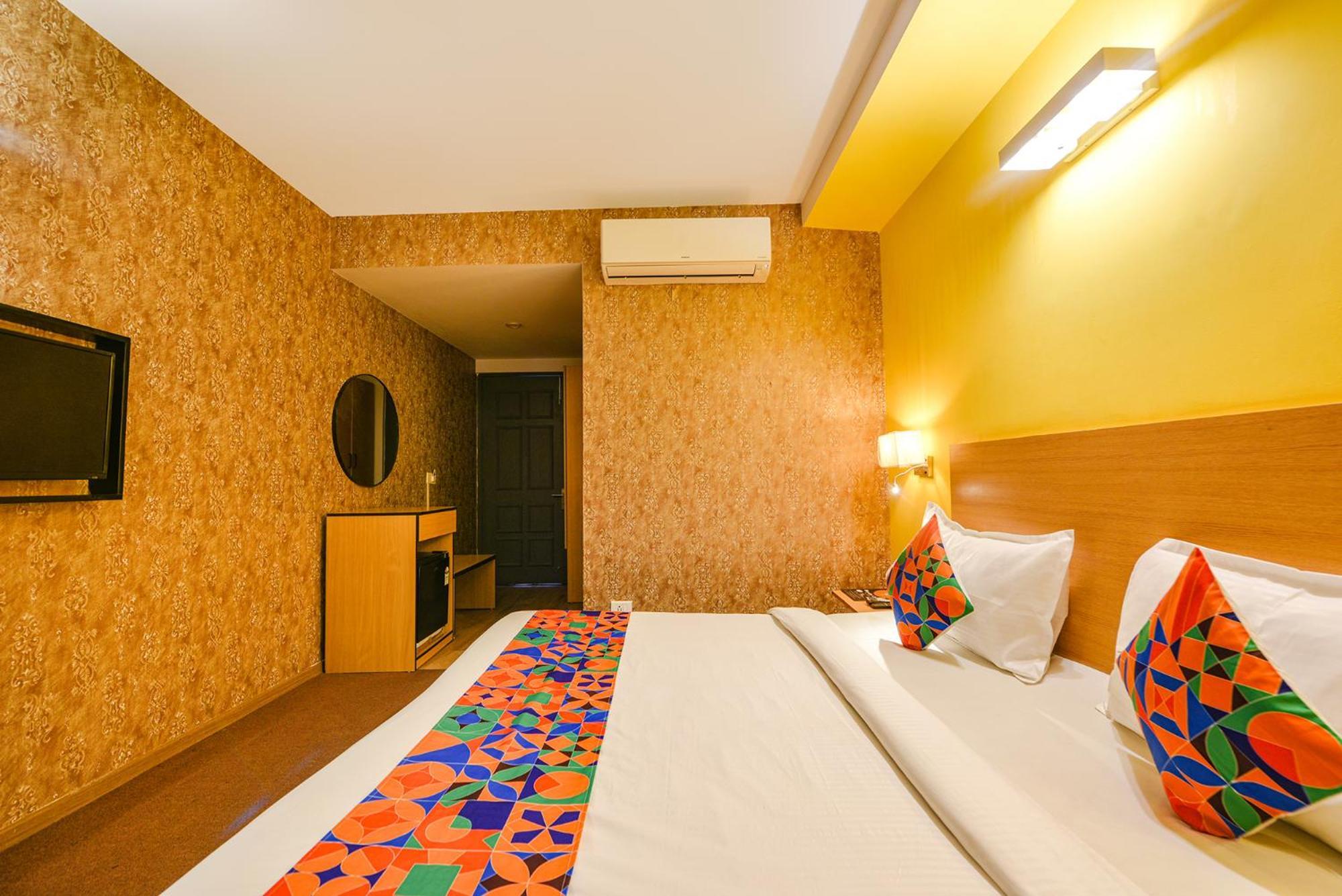 Fabhotel Old Meple Leaf 구르가온 외부 사진